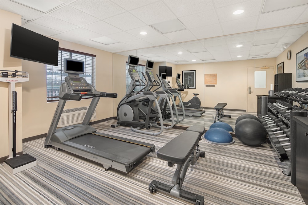 candlewood suites charlotte arrowood by ihg