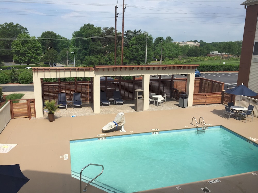 candlewood suites charlotte arrowood by ihg