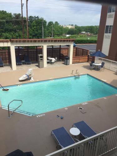 candlewood suites charlotte arrowood by ihg