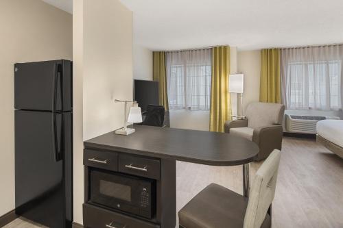 candlewood suites charlotte arrowood by ihg