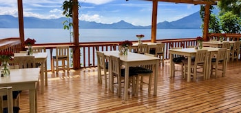 santa cruz la laguna