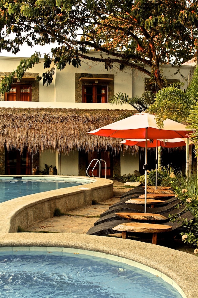 acacia tree garden hotel