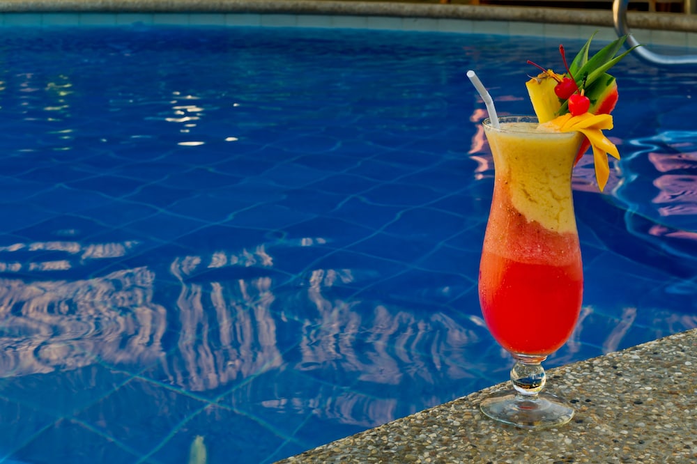acacia tree garden hotel