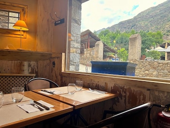 La Posada D'aneu By Rural D'aneu,Raj Nagar,3 star