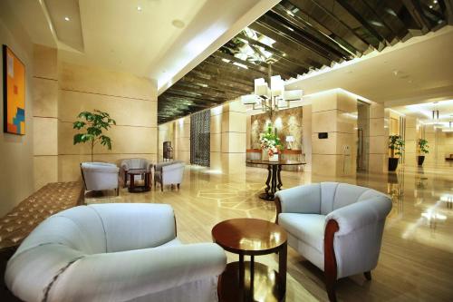the grove suites by grand aston