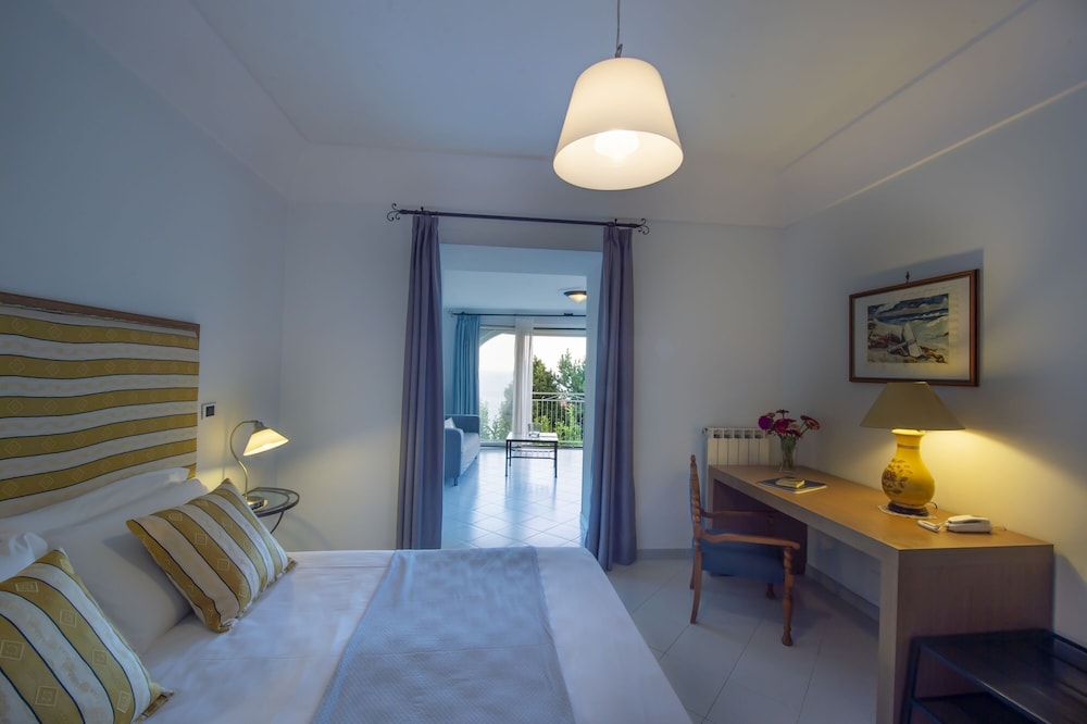 maresca hotel praiano