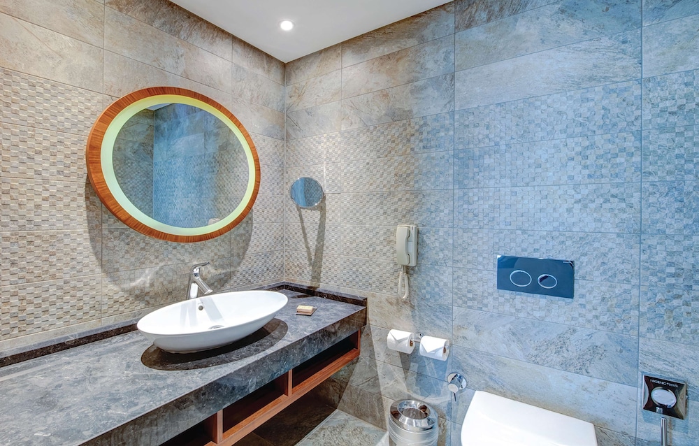doubletree by hilton hotel istanbul piyalepasa