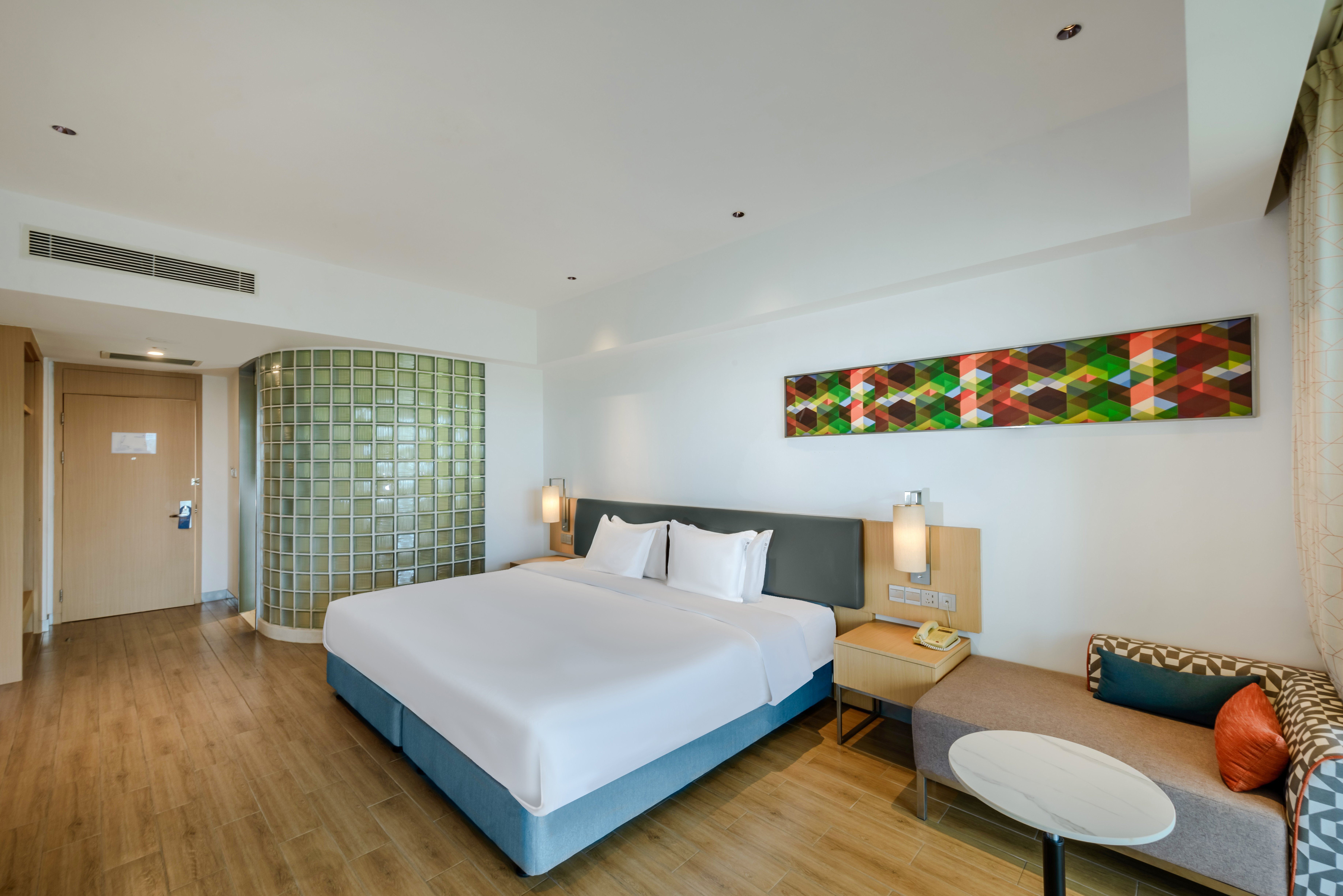 holiday inn express haikou west coast by ihg