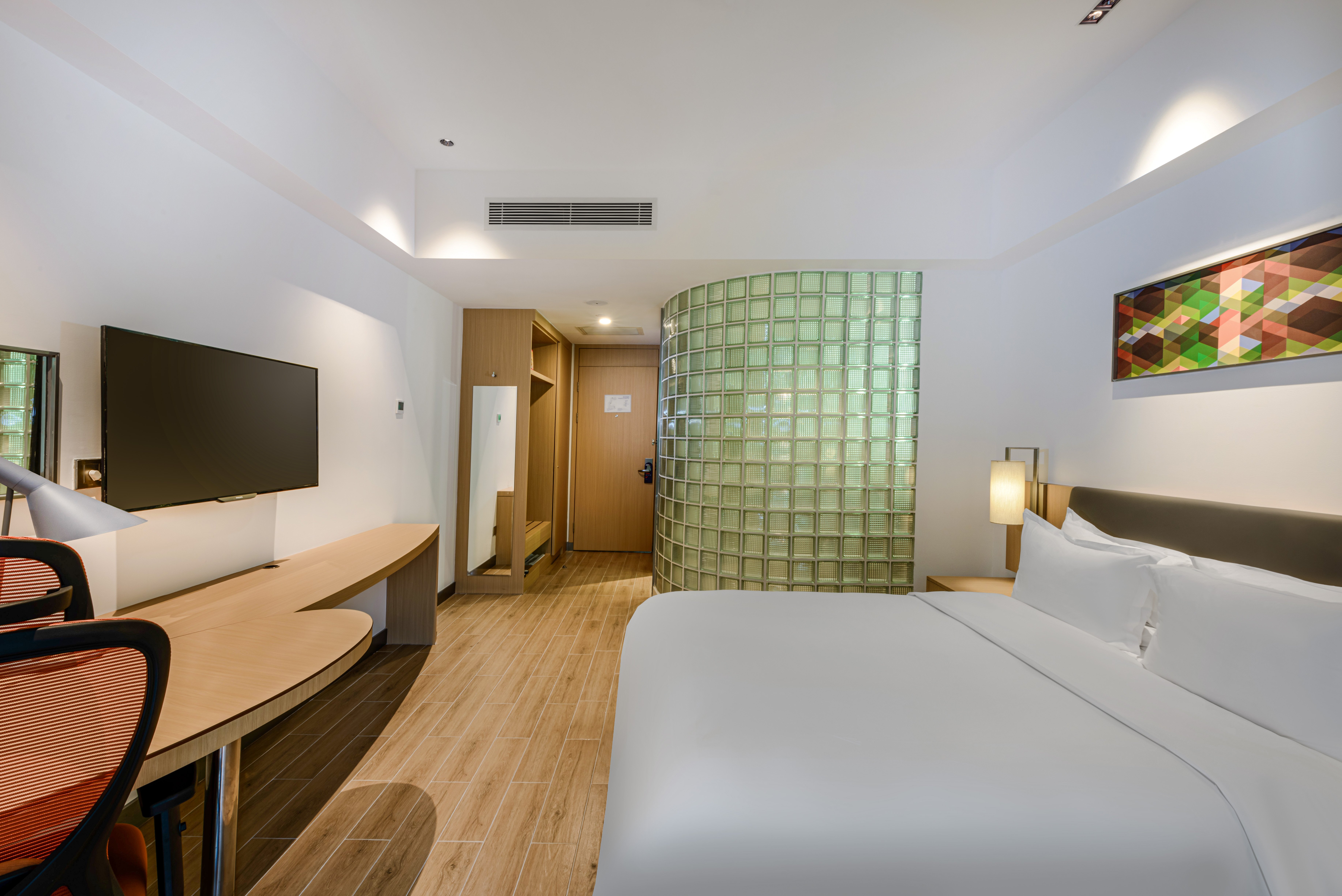 holiday inn express haikou west coast by ihg