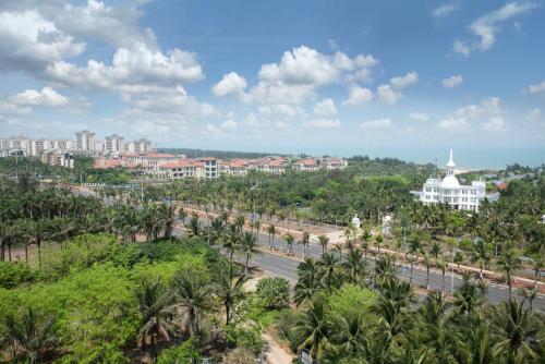 holiday inn express haikou west coast by ihg