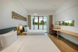 holiday inn express haikou west coast by ihg