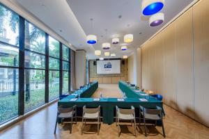 holiday inn express haikou west coast by ihg
