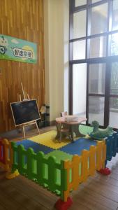 Holiday Inn Express Haikou West Coast By Ihg,Hainan>>Haikou,3 star