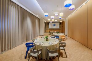 holiday inn express haikou west coast by ihg