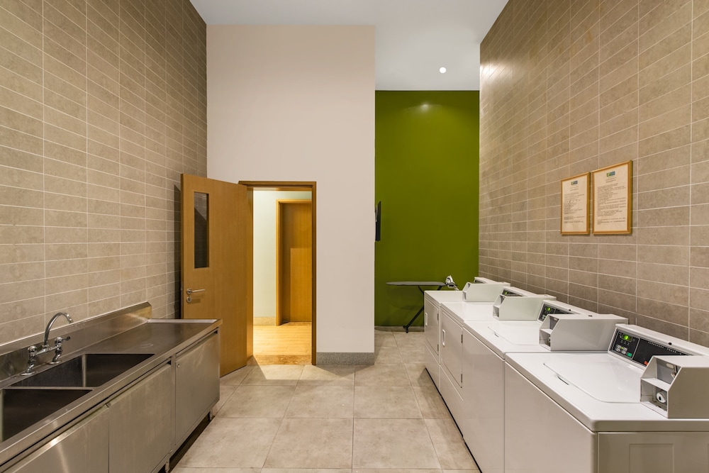 holiday inn express haikou west coast by ihg