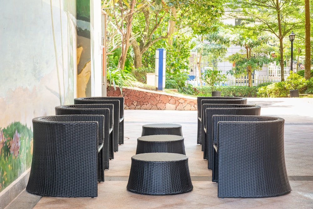 holiday inn express haikou west coast by ihg