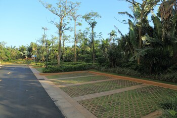 holiday inn express haikou west coast by ihg