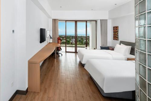 holiday inn express haikou west coast by ihg