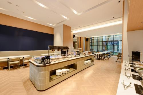 holiday inn express haikou west coast by ihg