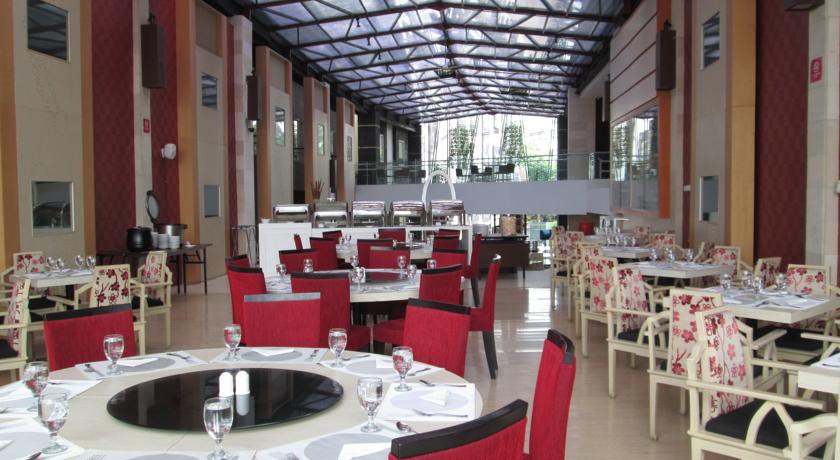 townhouse oak cihampelas near ciwalk formerly promenade hotel