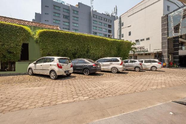 townhouse oak cihampelas near ciwalk formerly promenade hotel