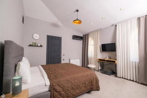 maestro hotel