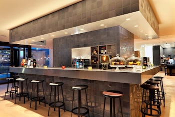 courtyard amsterdam arena atlas