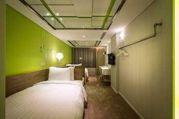 green world hotel zhonghua