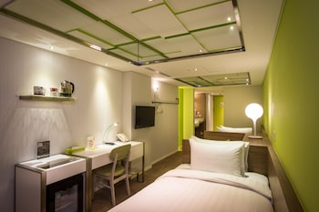 green world hotel zhonghua