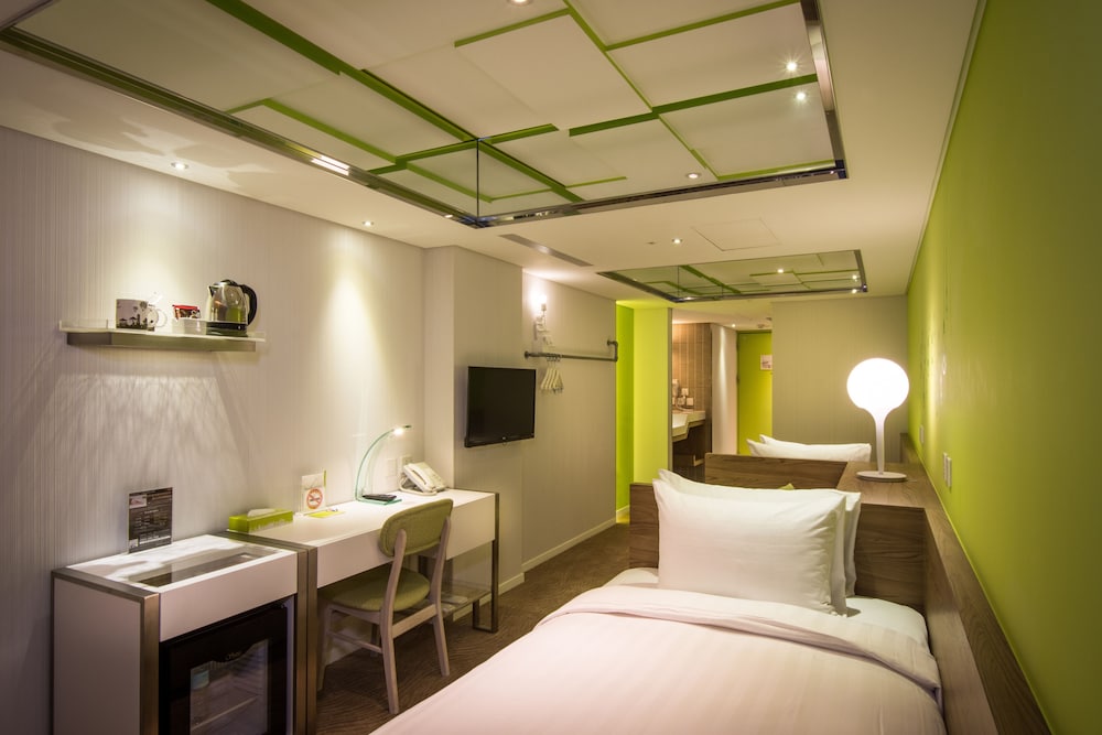 green world hotel zhonghua