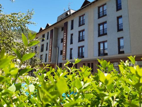 Pey Resort,Lleida>>Llavorsi,2 star