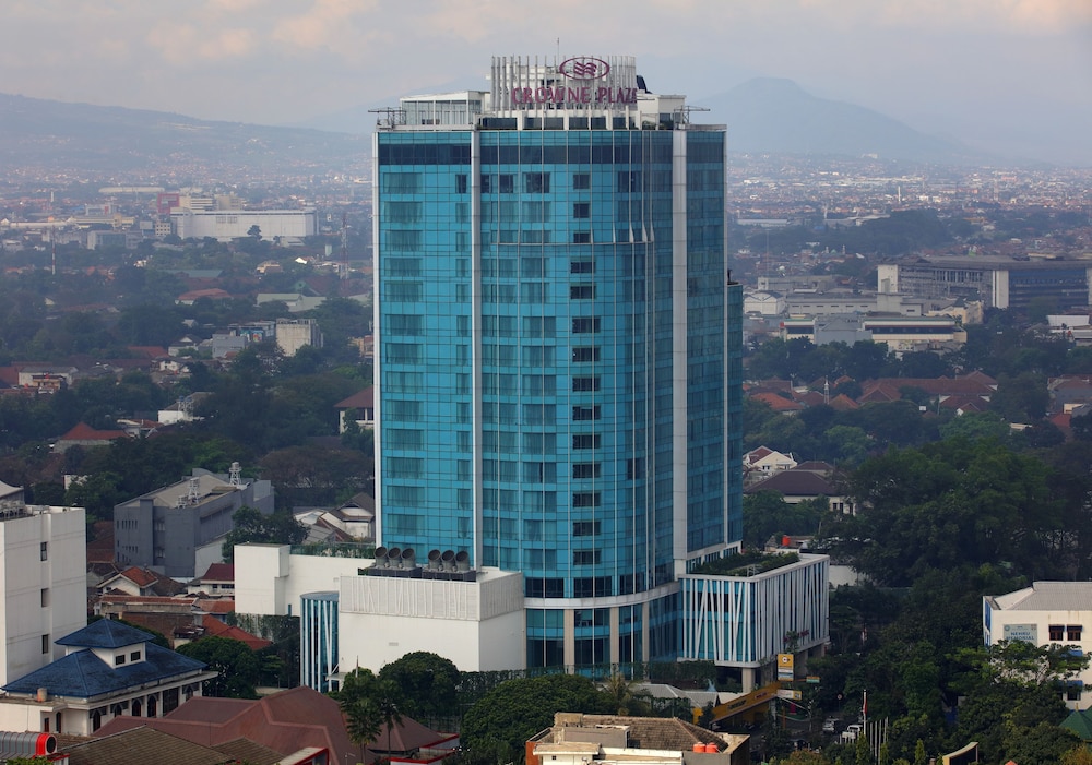 crowne plaza bandung by ihg