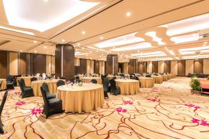 crowne plaza bandung by ihg