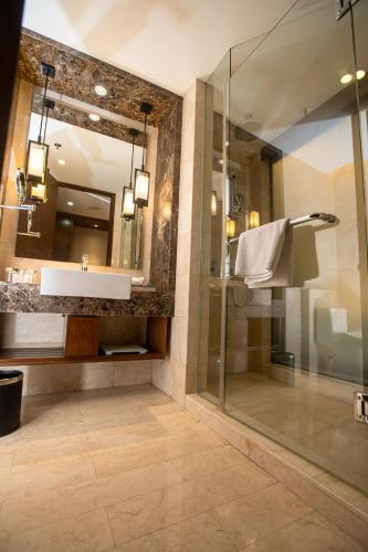 crowne plaza bandung by ihg