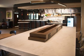 courtyard largo medical center drive