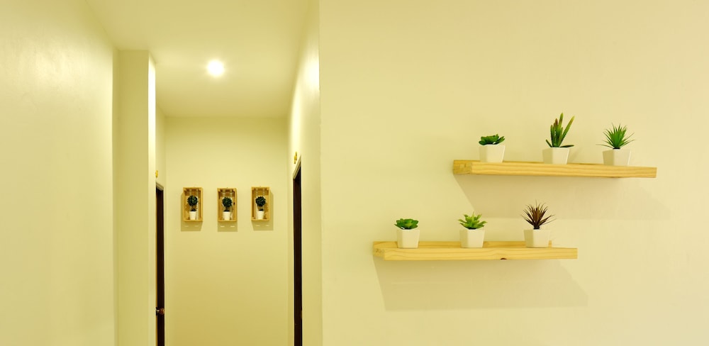 tairada boutique hotel x staylah