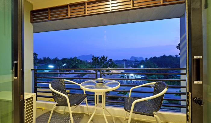 tairada boutique hotel x staylah