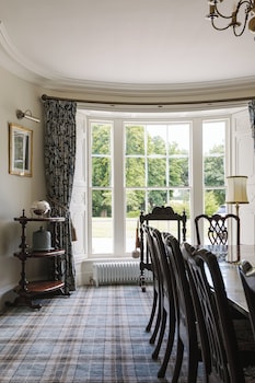 Moore Lodge,166 Vow Road,2 star