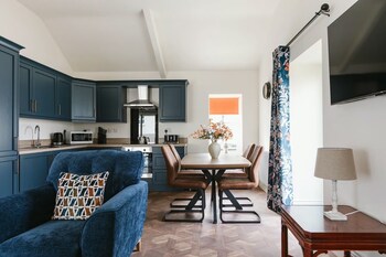 moore lodge