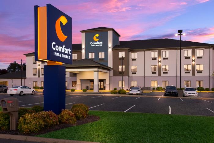 comfort inn and suites