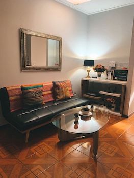 Residencial Universitaria,Santiago>>Providencia,3 star
