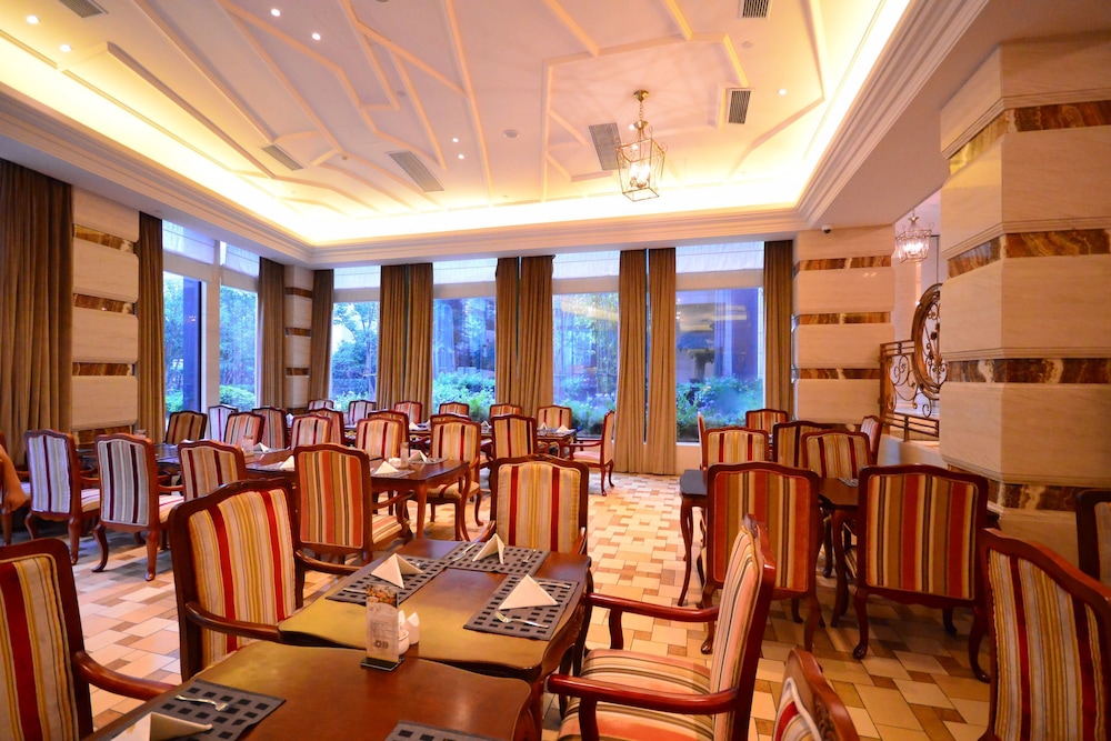 urban island hotel shanghai