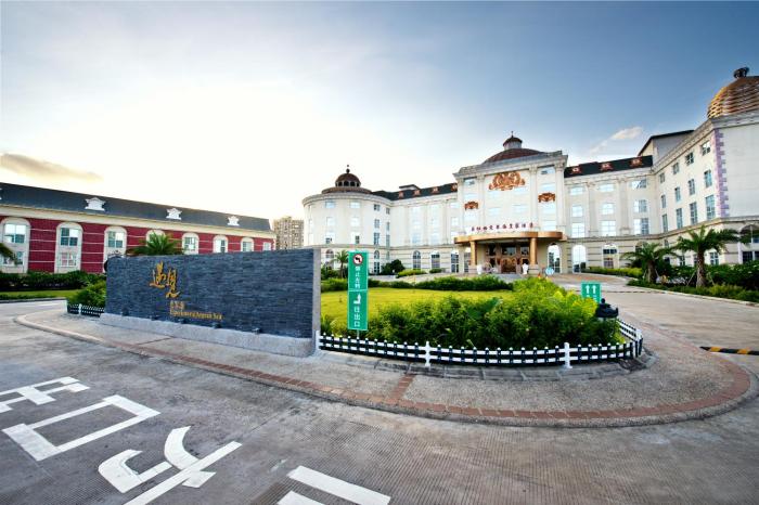 the royal pinnacle hotel