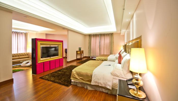 the royal pinnacle hotel