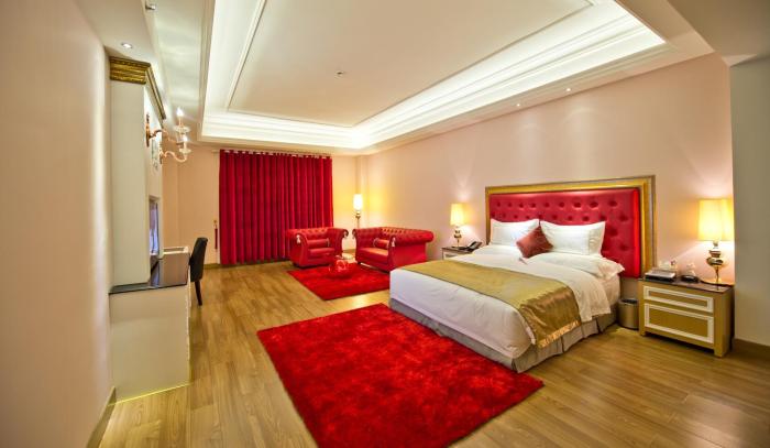 the royal pinnacle hotel