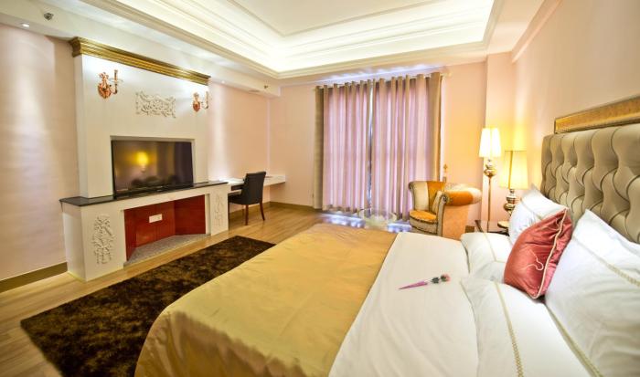 the royal pinnacle hotel