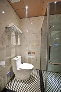 the royal pinnacle hotel