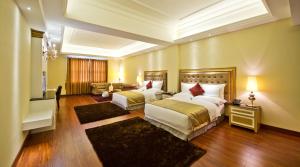 the royal pinnacle hotel