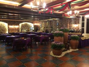 the royal pinnacle hotel