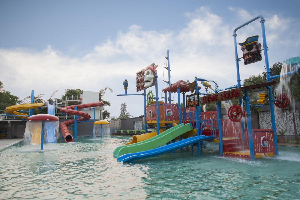 Meritas Picaddle Resort,Old Mumbai - Pune Highway,4 star